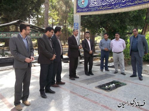 غبار روبی گلزار شهدای شهر رامیان به مناسبت هقته قوه قضاییه