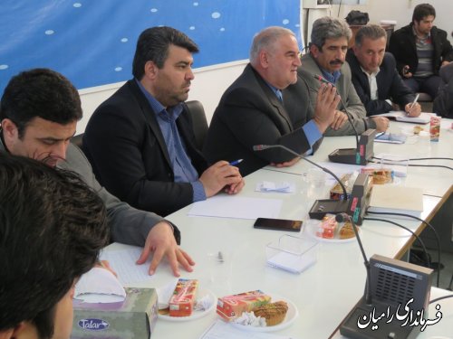 نشست صمیمی استاندار گلستان با جمعی از جوانان رامیان