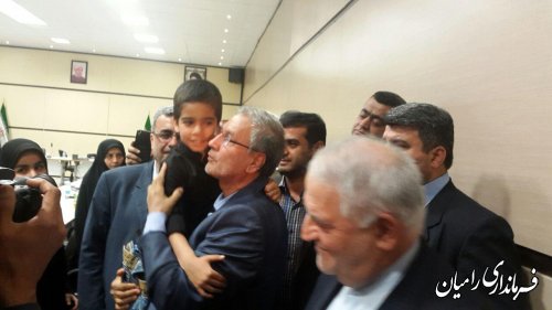 دیدار وزیر تعاون، کار و رفاه اجتماعی با خانواده جانباختگان معدن آزادشهر