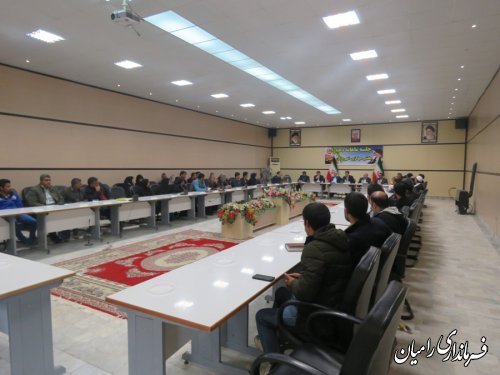 جلسه ماهانه دهیاران بخش مرکزی شهرستان رامیان با حضور فرماندار برگزار شد