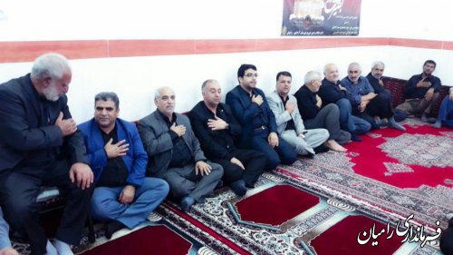حضور فرماندار رامیان در بین عزاداران شب تاسوعای حسینی