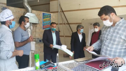 بازدید فرماندار رامیان از یک واحد نانوائی واقع در شهر خان به بین
