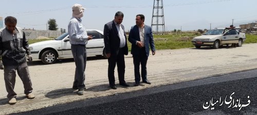 بازدید فرماندار از اجرای پروژه آسفالت روستای توران فارس