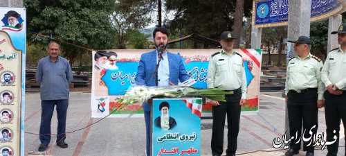 غبارروبی گلزار شهدا شهر رامیان به مناسبت هفته نیروی انتظامی 