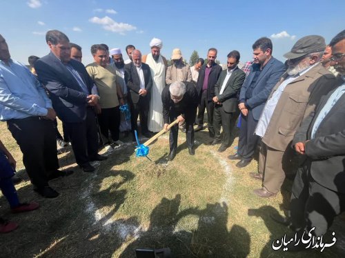 زمین چمن مصنوعی شهر خان ببین وارد مرحله اجرایی شد